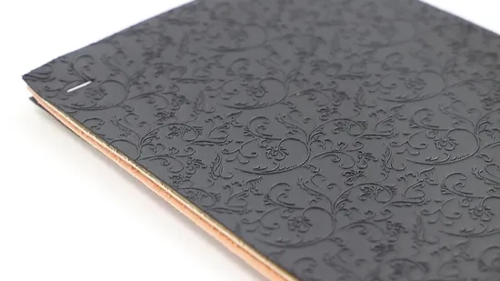 Muestra gratuita de cuero sintético sintético con estampado de PVC en relieve colorido para zapatos y bolsos.